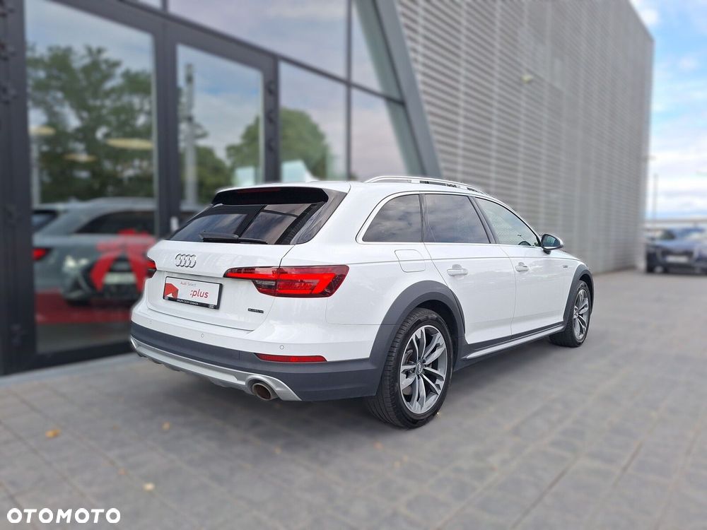 Audi A4 Allroad - 37