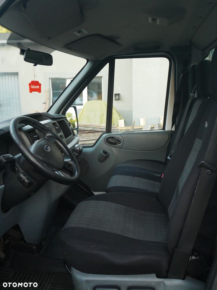 Ford Transit - 12