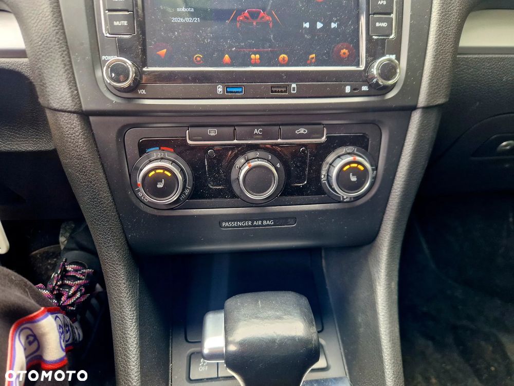 Volkswagen Golf 1.6 TDI BlueMot Trendline DSG - 20