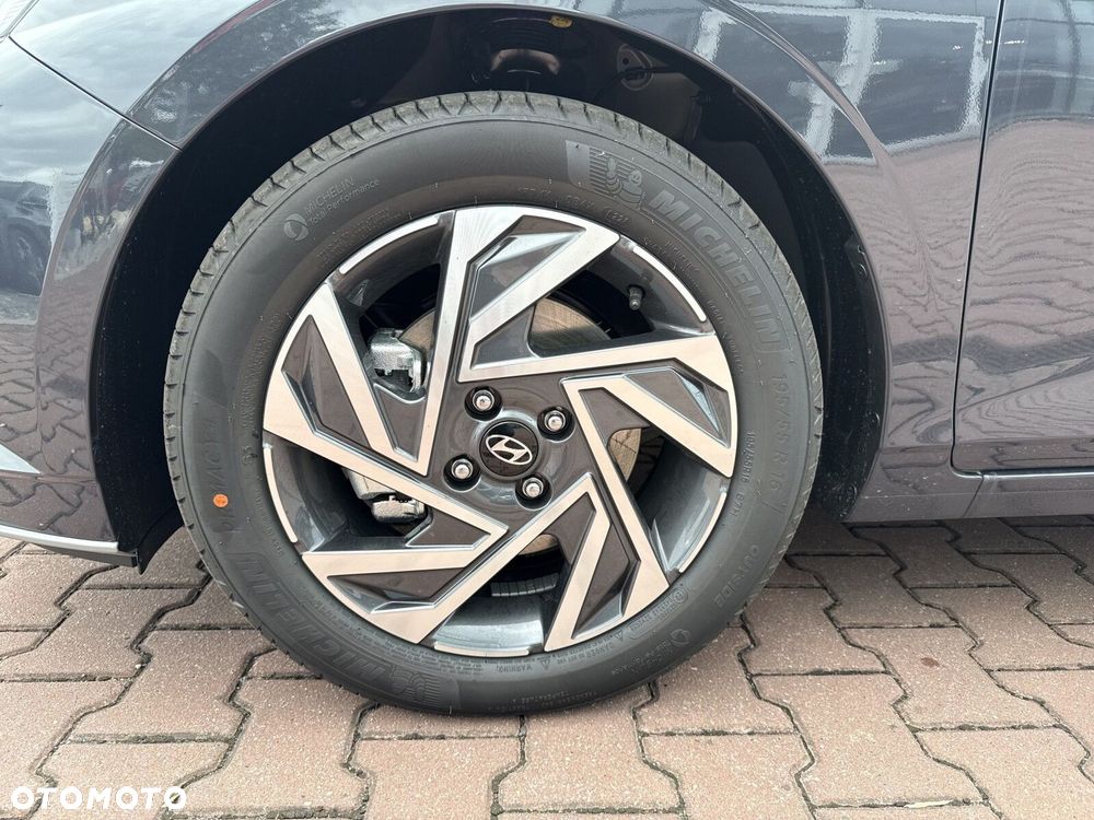 Hyundai i20 - 22