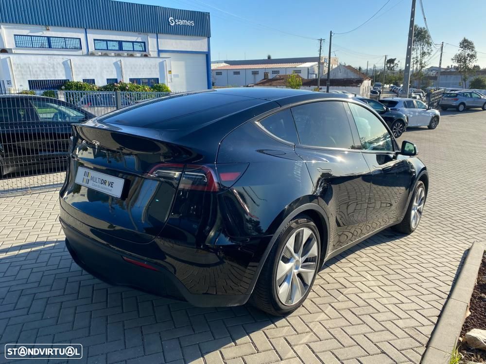 Tesla Model Y 2023 photo 3