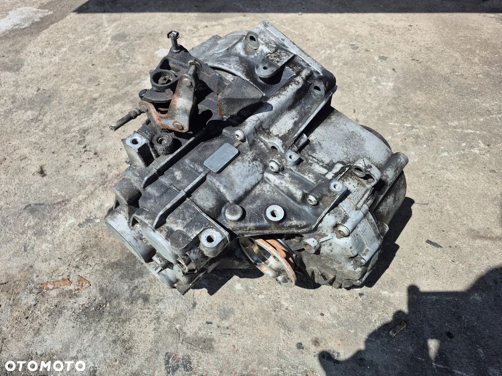 Skrzynia Biegów Manualna 6B Volkswagen Golf V Plus 2.0TDI JLU - 3