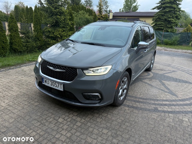 Chrysler Pacifica - 2