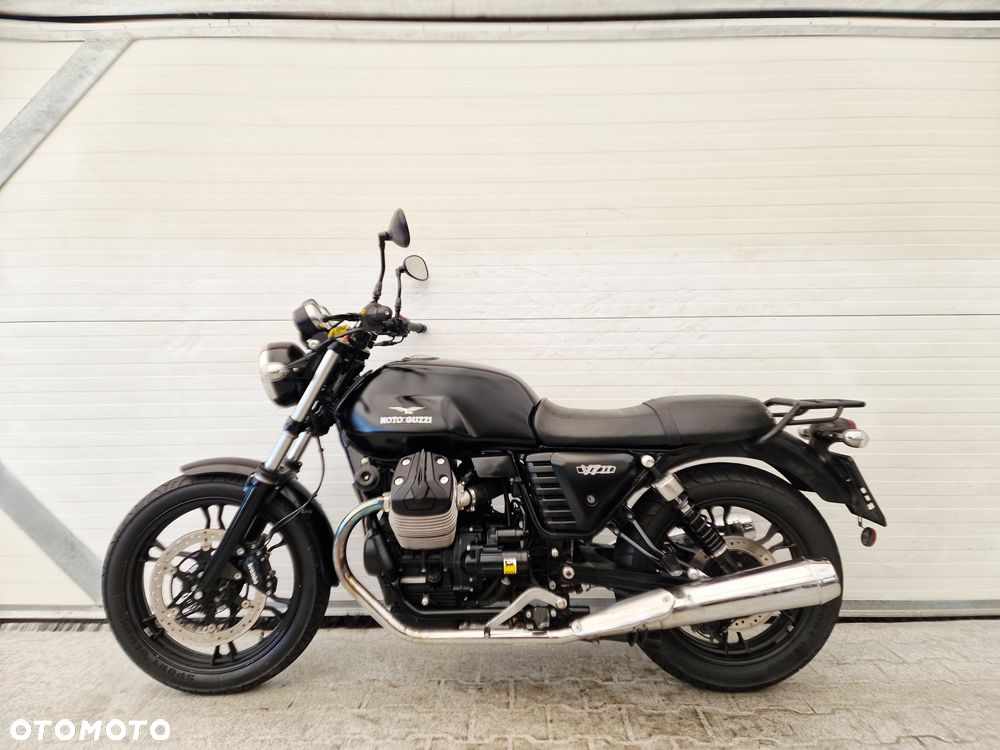 Moto Guzzi V7 - 1