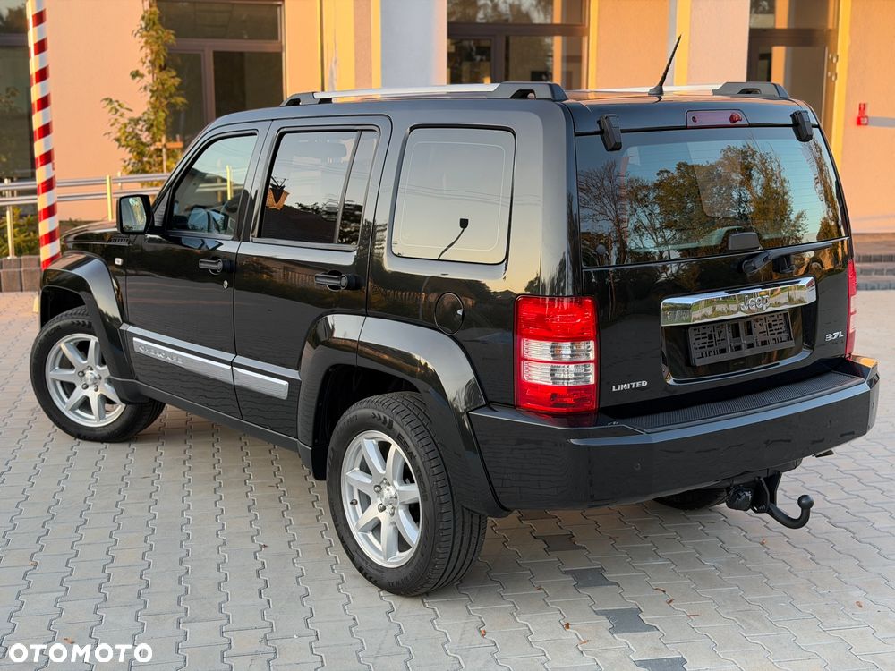 Jeep Cherokee - 10