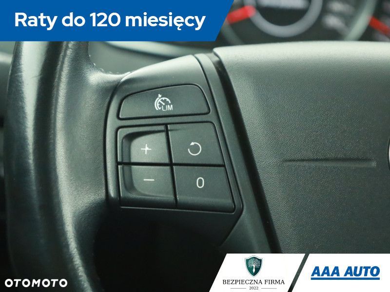 Volvo V40 - 16