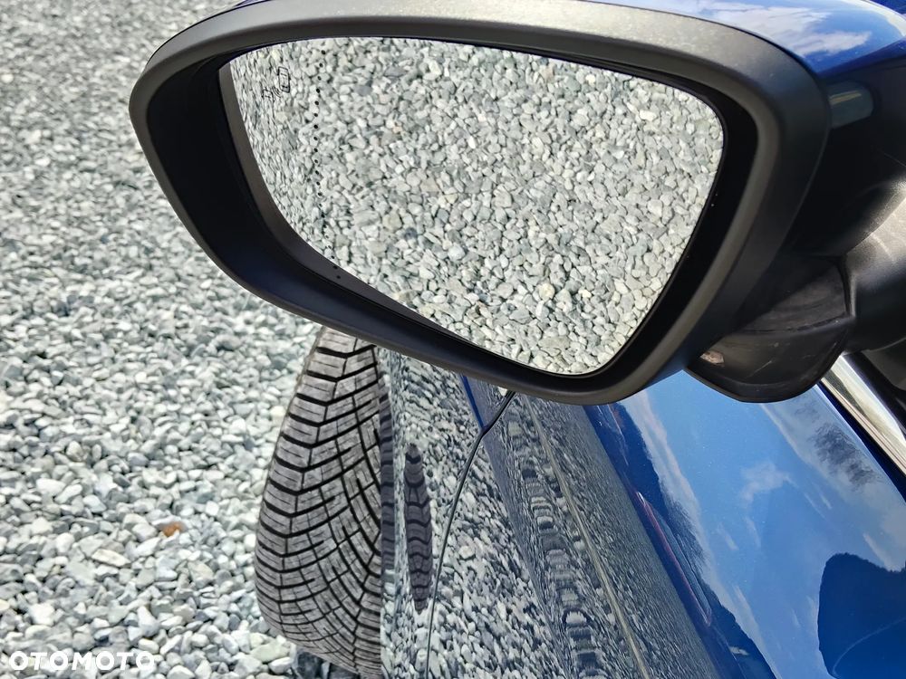 Renault Megane BLUE dCi 150 EDC BOSE EDITION - 11