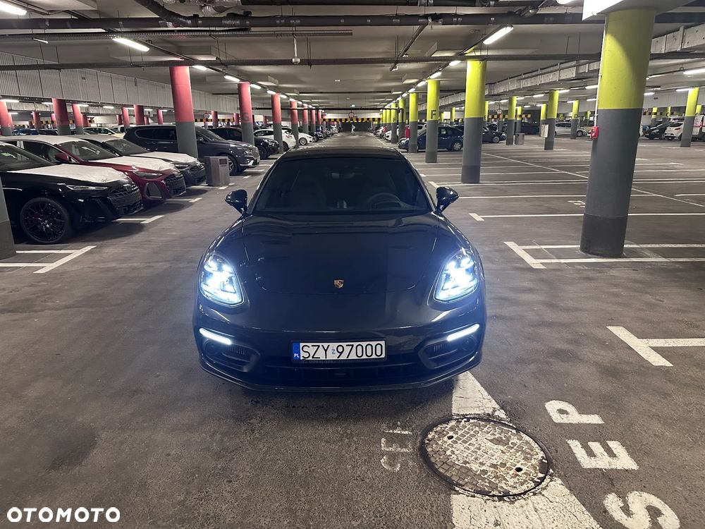 Porsche Panamera - 5