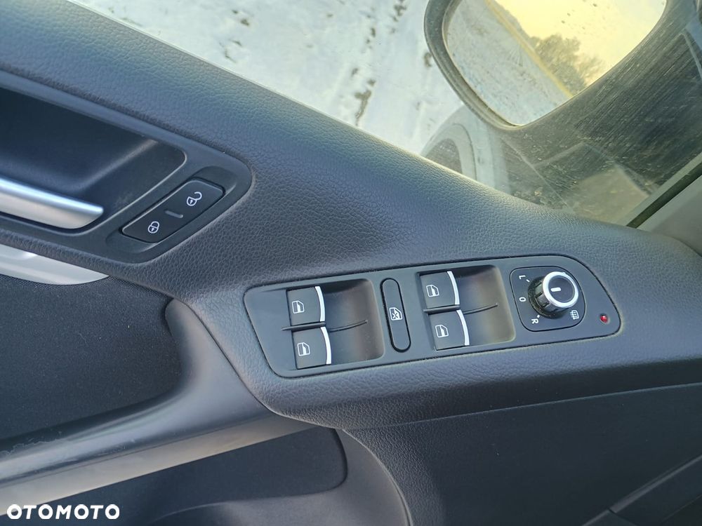 Volkswagen Tiguan - 11