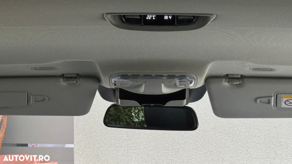 Mercedes-Benz V 300 d Combi Lung 237 CP AWD 9AT AVANTGARDE EDITION - 40