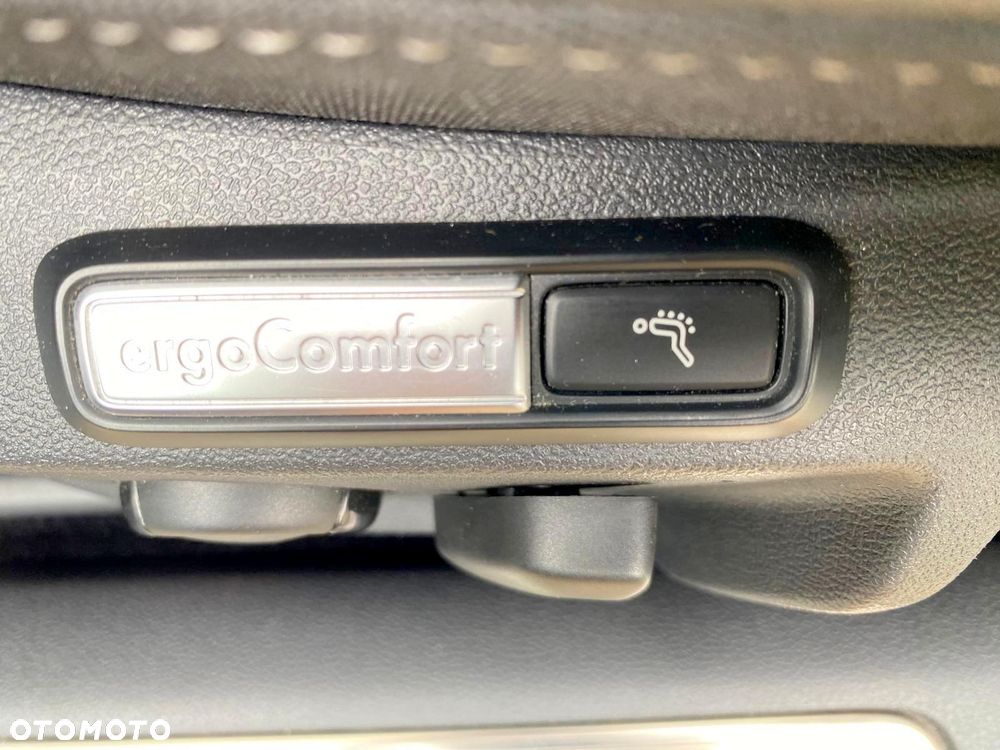 Volkswagen Arteon 2.0 TDI SCR R-Line Edition DSG - 31