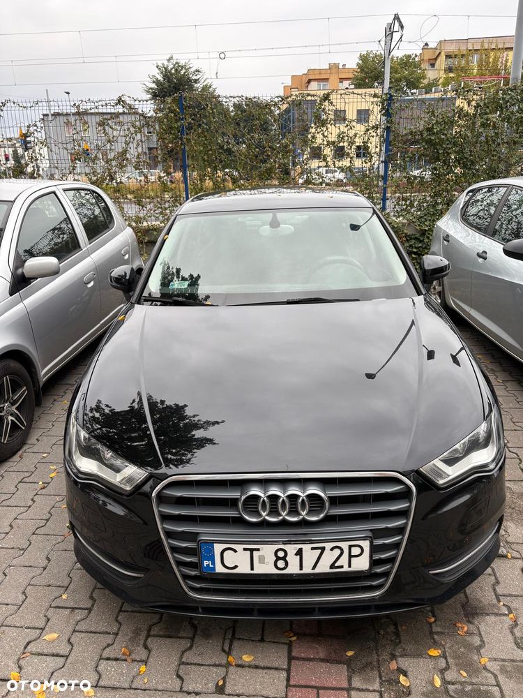 Audi A3 Sportback 1.6 TDI DPF Ambiente - 4