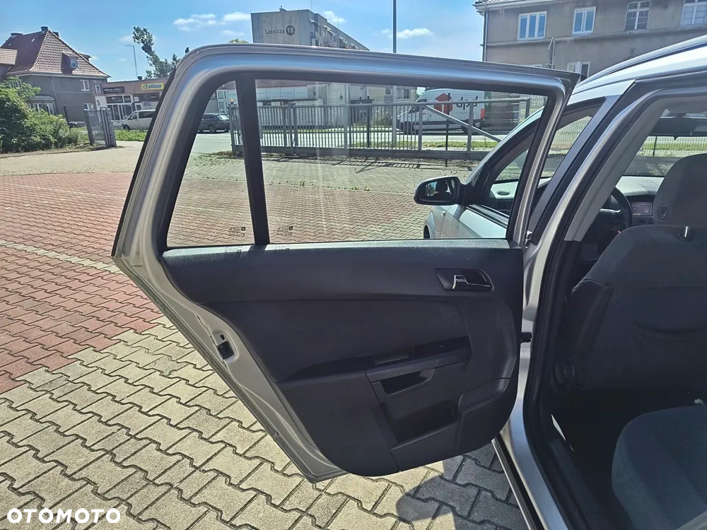 Opel Astra 1.6 Enjoy - 20