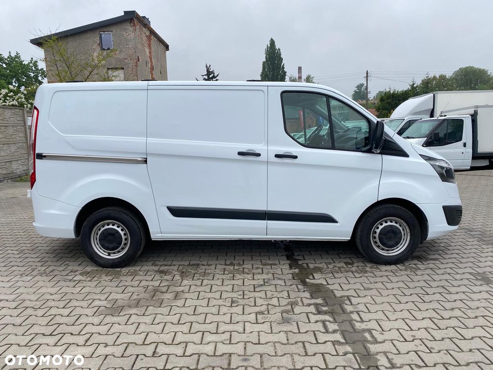 Ford TRANSIT CUSTOM - 4