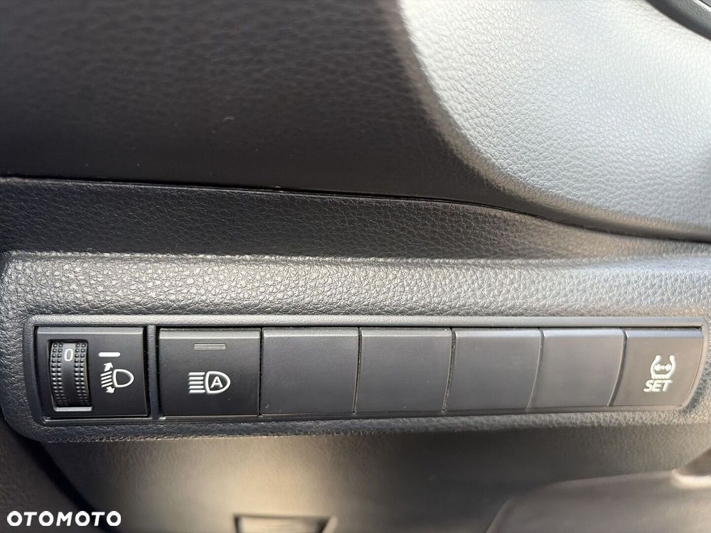 Toyota Corolla - 22