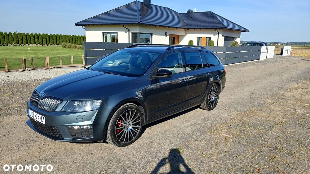 Skoda Octavia 2.0 TDI RS DSG - 2