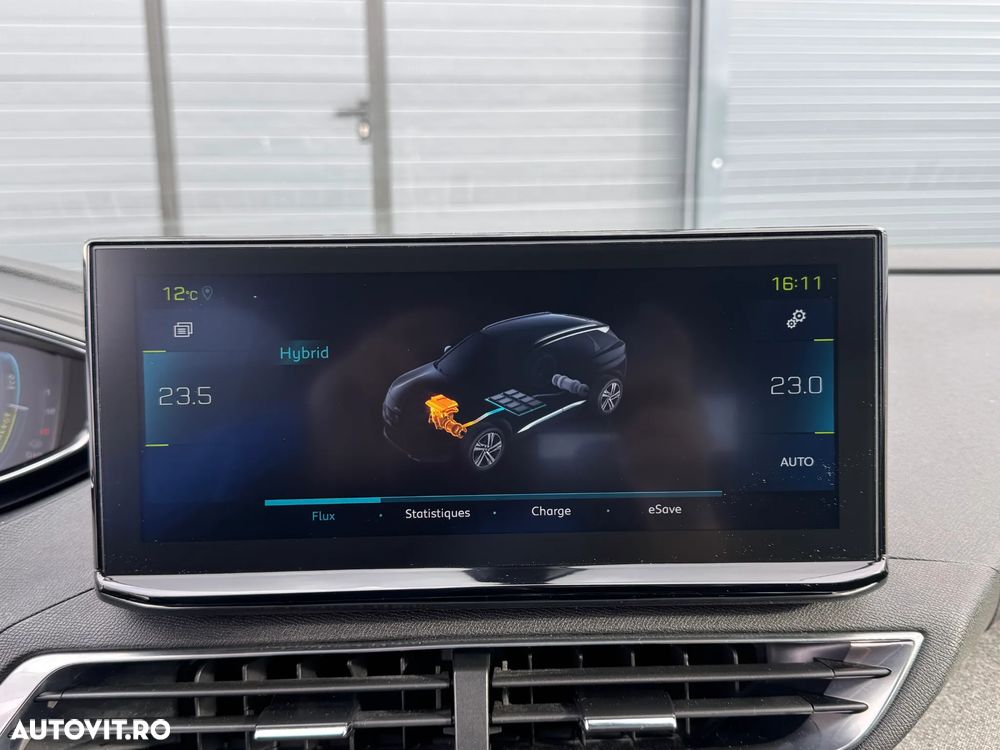 Peugeot 3008 PHEV EAT8 4X4 GT Pack - 23