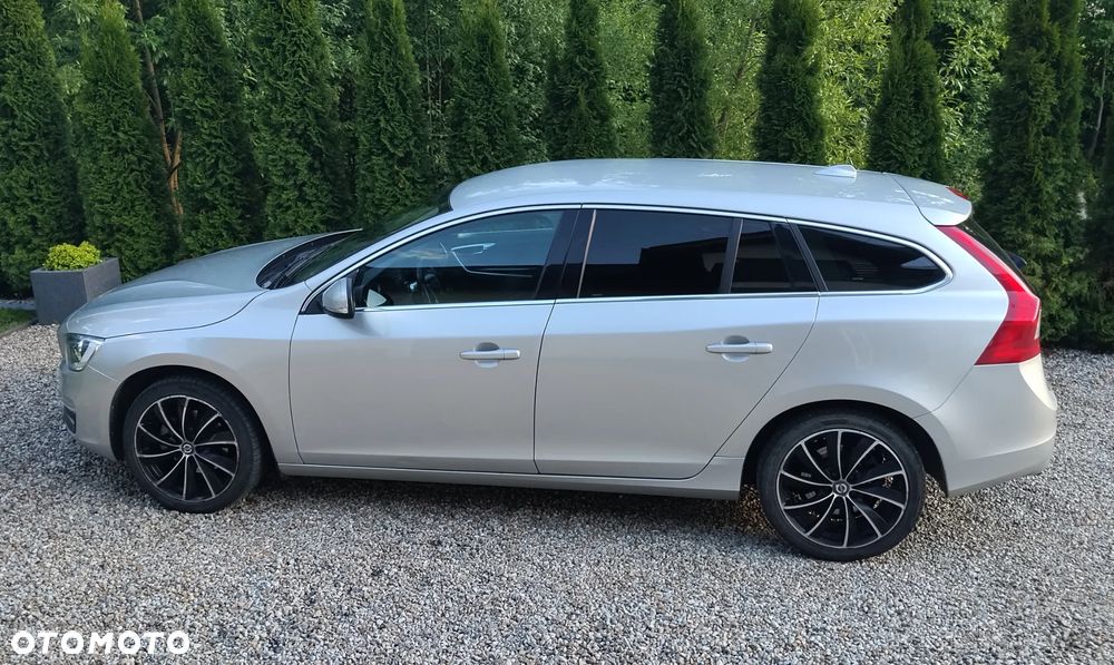 Volvo V60 D2 - 4