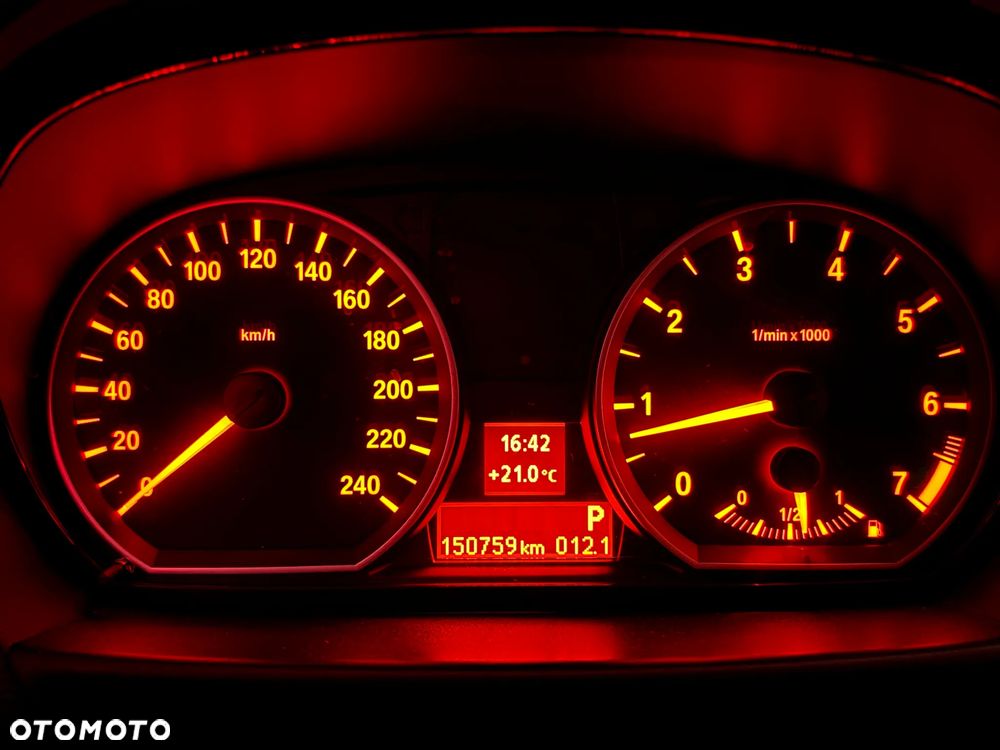 BMW Seria 1 118i - 25