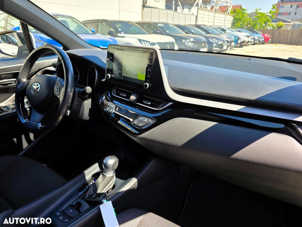Toyota C-HR Business-Edition - 16
