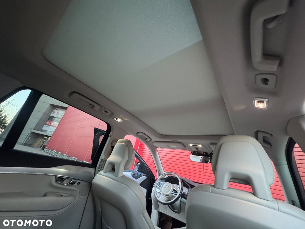 Volvo XC 90 T5 AWD Momentum - 17