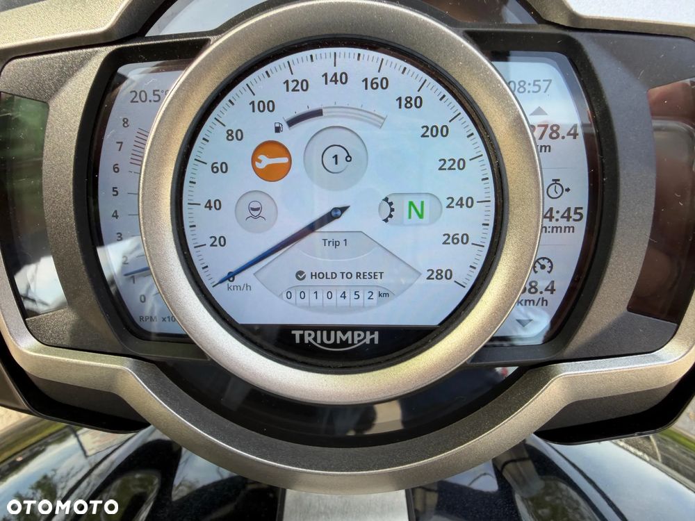 Triumph Rocket - 12