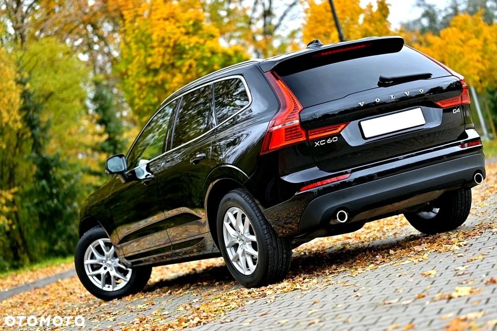 Volvo XC 60 D4 Momentum Pro - 10