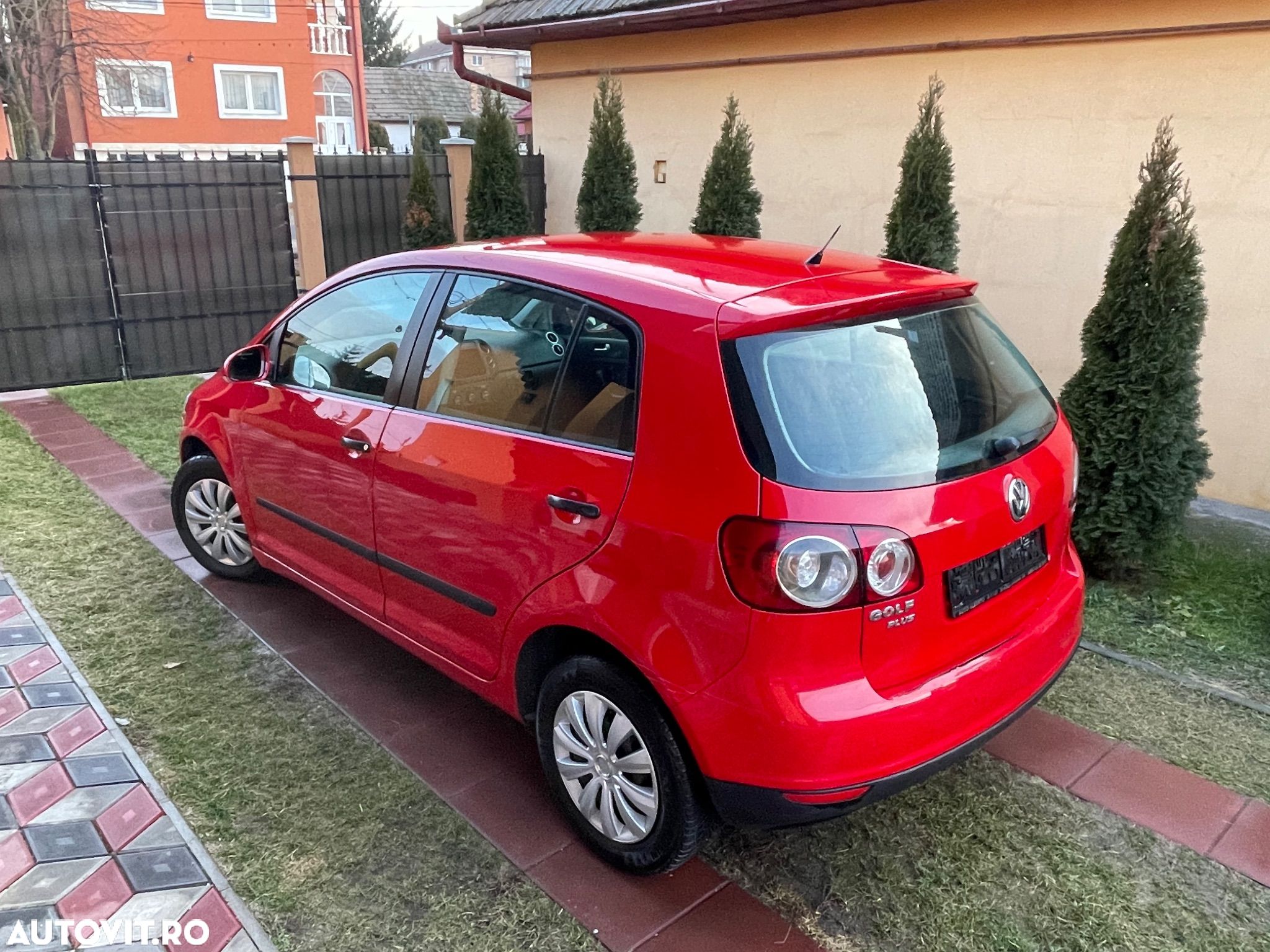Volkswagen Golf Plus 1.9 TDI Trendline - 1
