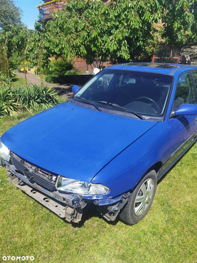 Opel Astra - 8