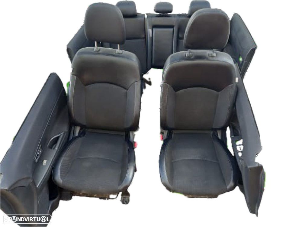 Conjunto Bancos Citroën C4 Aircross - 2