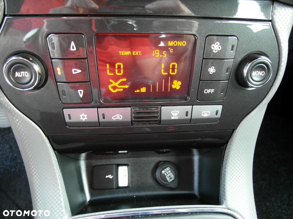 Fiat Bravo 1.4 T-Jet 16V Street - 23