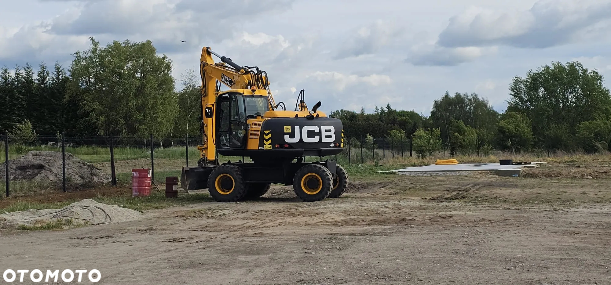 JCB JS175W - 11