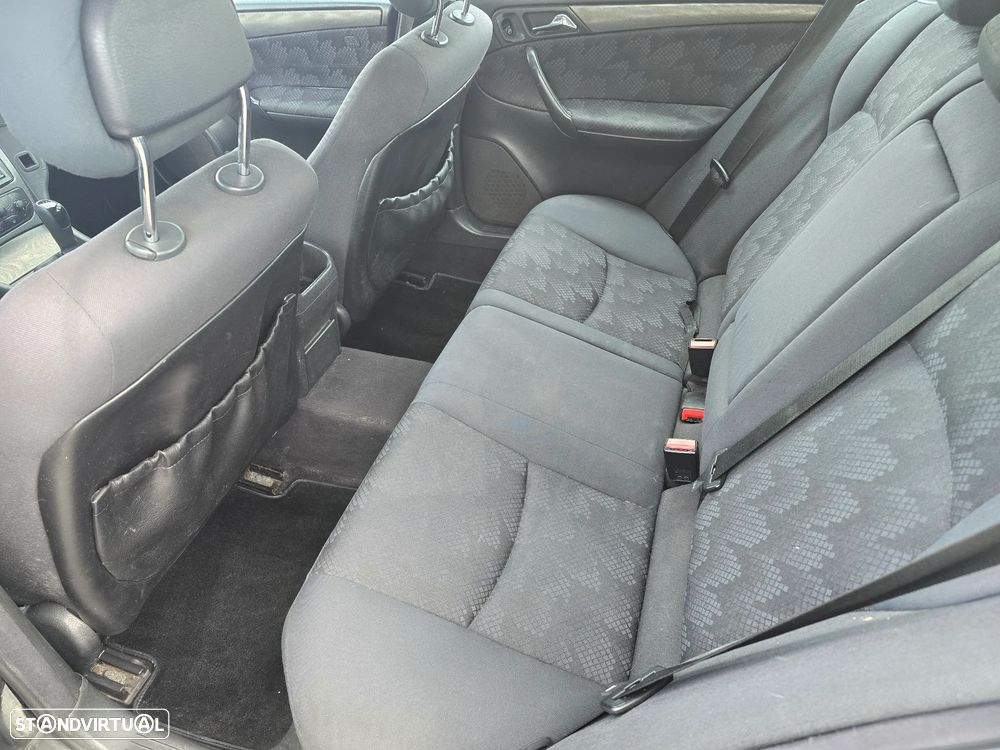 Mercedes-Benz C 220 - 8