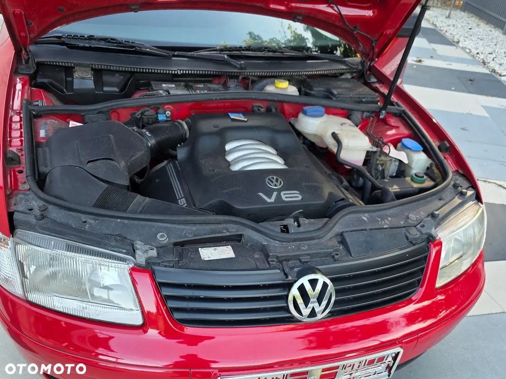 Volkswagen Passat - 15