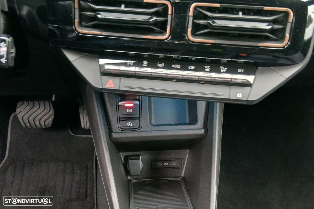 Renault 4 E-Tech 52 kWh Techno Autonomia Conforto - 10