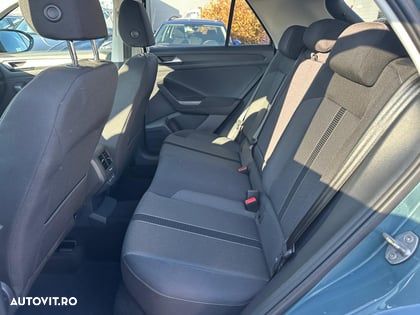 Volkswagen T-Roc - 7