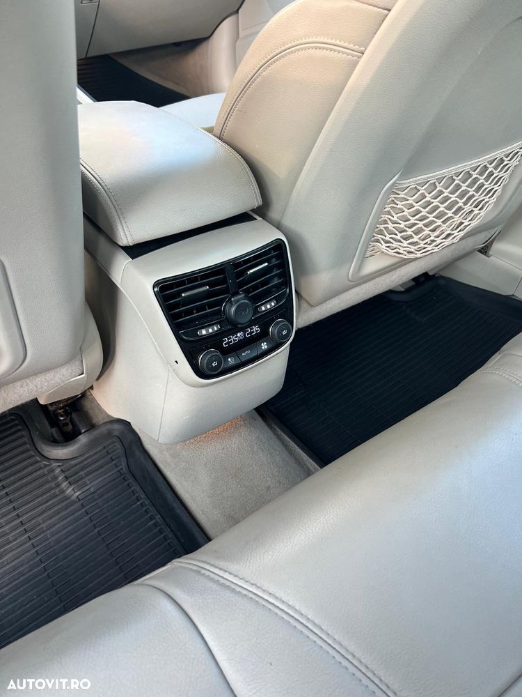 Peugeot 508 Hybrid4 - 9