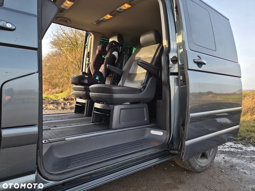 Volkswagen Multivan - 9
