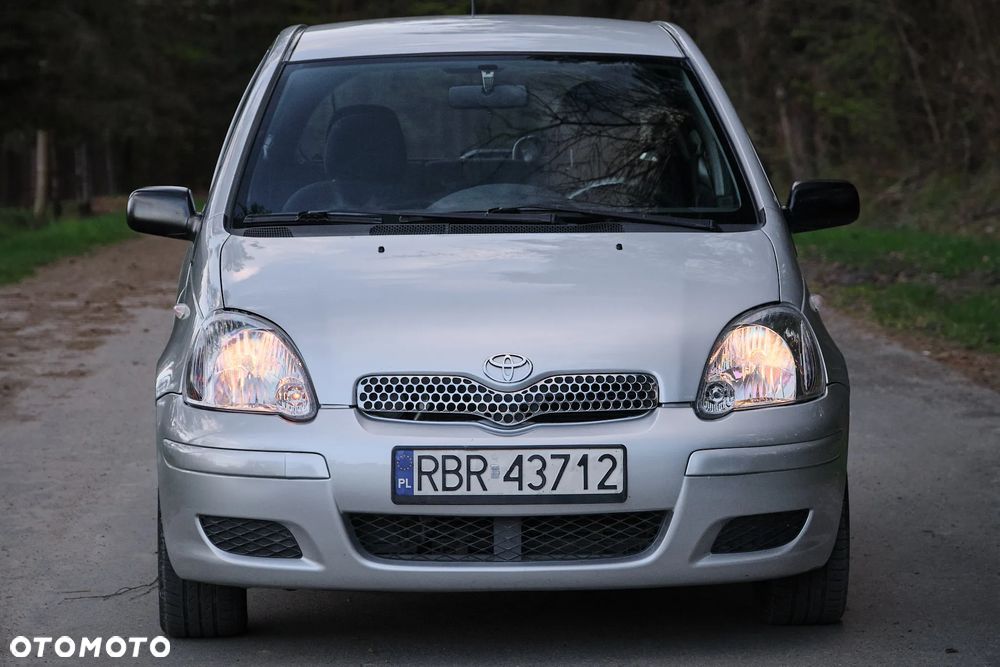Toyota Yaris 1.3 VVT-i Executive - 16
