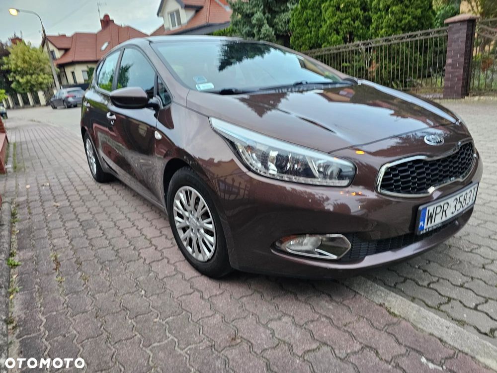Kia Ceed - 5