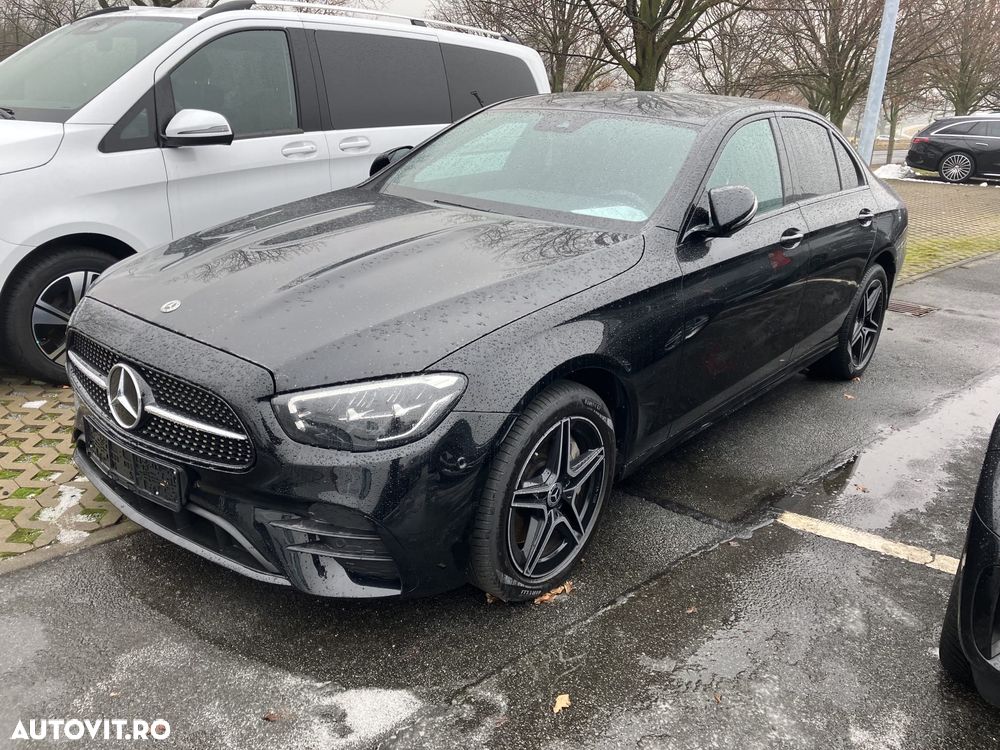 Mercedes-Benz E 300 de 4Matic 9G-TRONIC AMG Line - 1