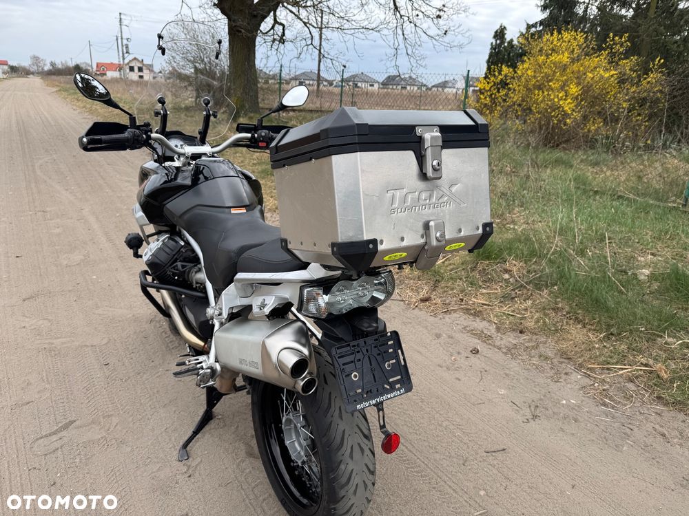 Moto Guzzi Stelvio - 23