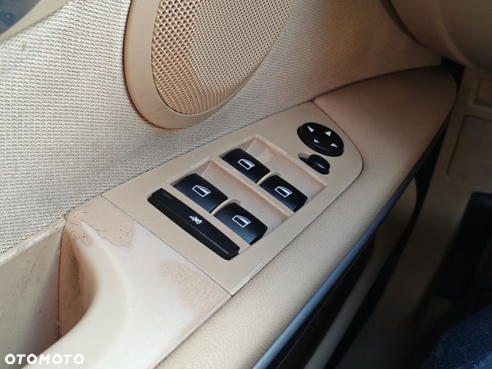BMW Seria 3 318i - 21