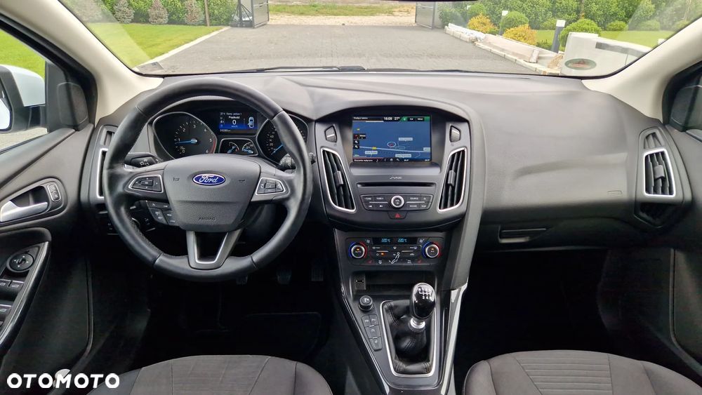 Ford Focus 1.5 TDCi DPF Start-Stopp-System Titanium - 6