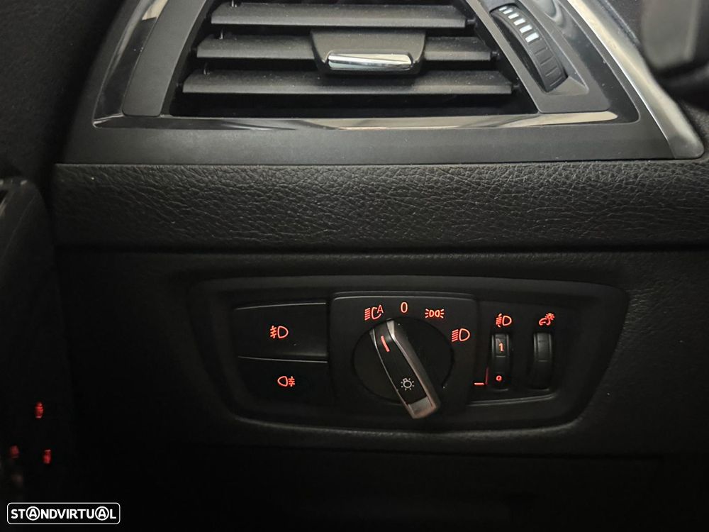 BMW 116 d Pack M - 20