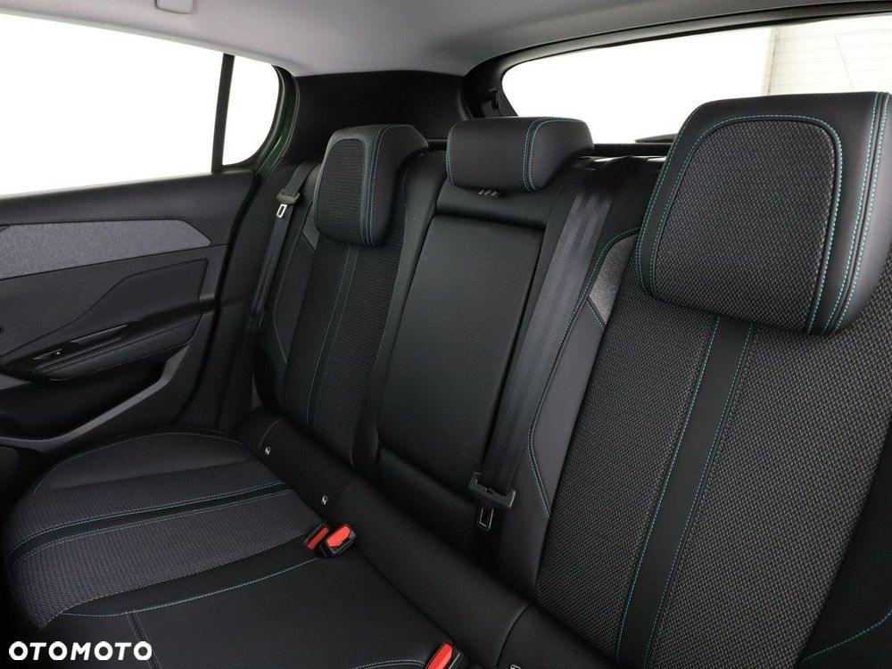 Peugeot 308 1.6 Hybrid PHEV Allure Pack EAT8 - 18