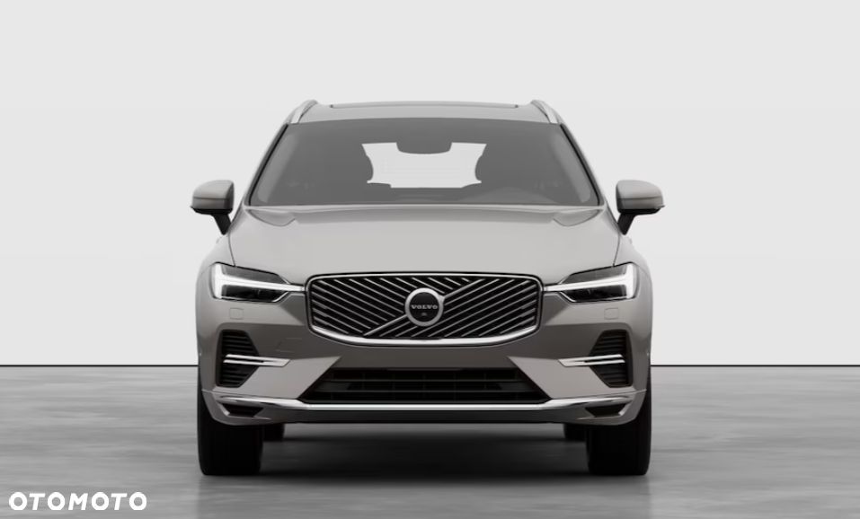Volvo XC 60 T8 Plug-In Hybrid AWD Ultra Bright - 2