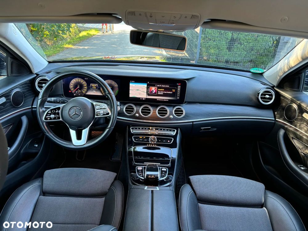 Mercedes-Benz Klasa E - 16