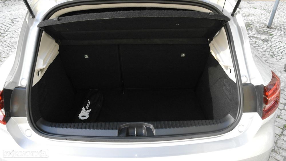 Renault Clio 1.0 TCe Limited - 12