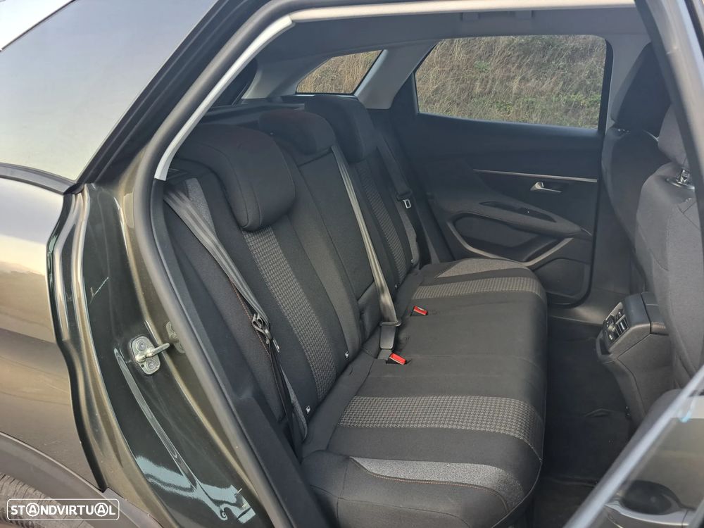 Peugeot 3008 1.5 BlueHDi Active - 27